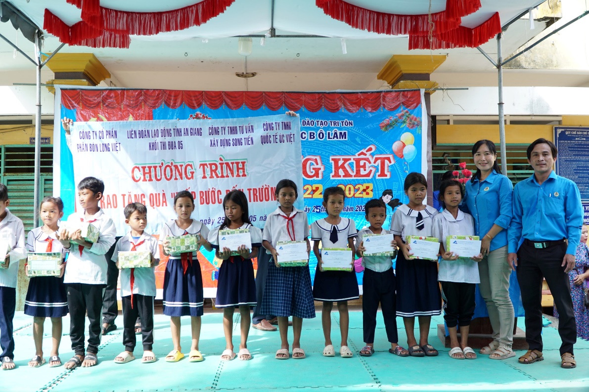 z4375133078634_74869d36c923ebde63a71ab011beaf21