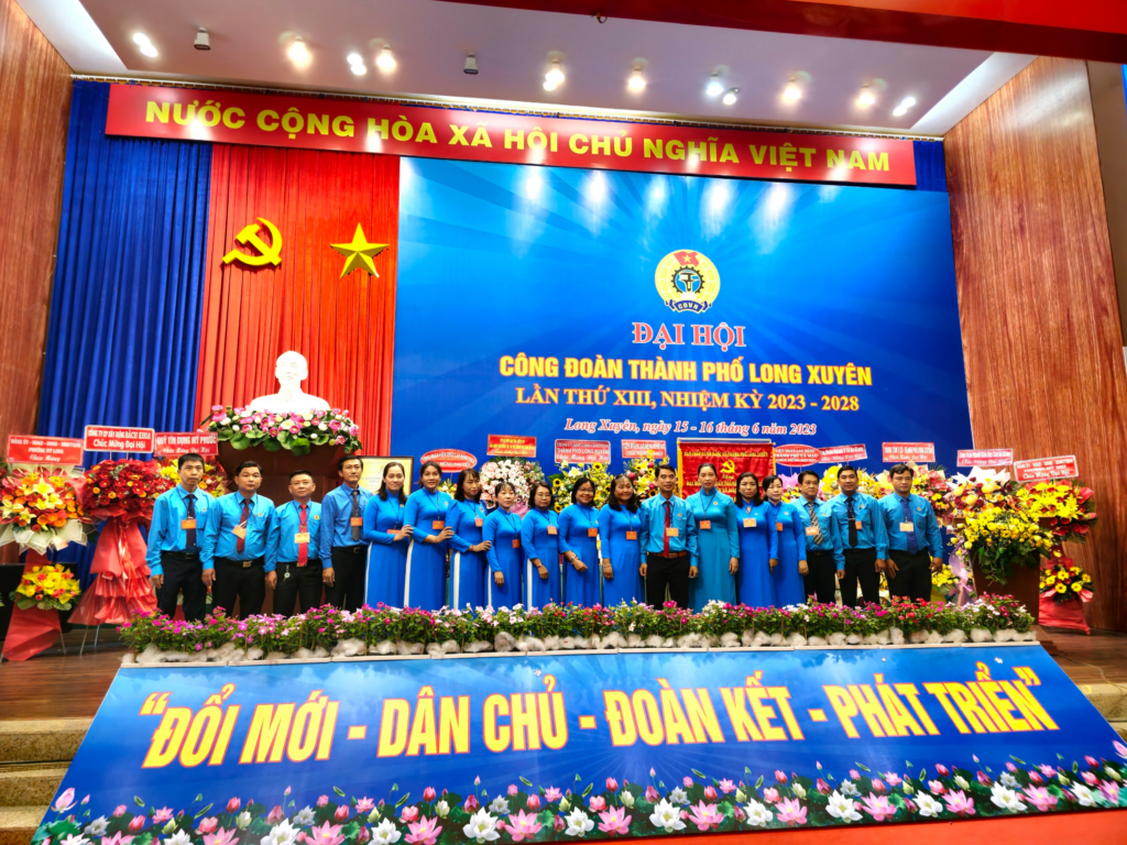 Công đoàn Long Xuyên: luôn là đầu tàu trong hoạt động Công đoàn và phong trào CNVCLĐ tỉnh