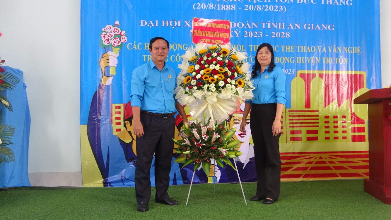 D:\chau phong\anh\7 2023\DSC00996.JPG