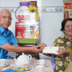 LĐLĐ tỉnh thăm tặng quà, tri ân Mẹ Việt Nam Anh hùng, nguyên lãnh đạo Công đoàn tỉnh qua các thời kỳ