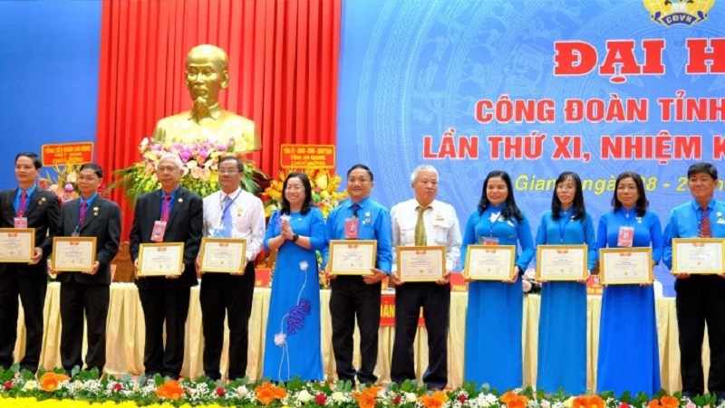 C:\Users\NDDTHANH\Desktop\DAI HOI XI\XI 2.jpg