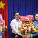 Liên đoàn Lao động tỉnh thăm, chúc mừng doanh nghiệp nhân ngày Doanh nhân Việt Nam (13/10)