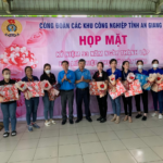 CĐ các Khu CN tỉnh: quan tâm chăm lo nữ cán bộ công đoàn, CNLĐ