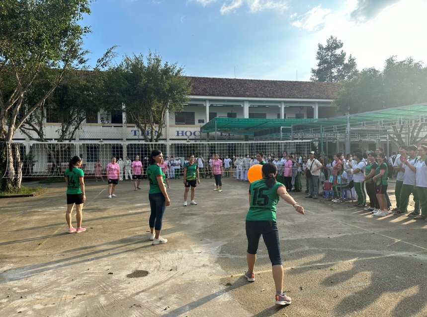 D:\Anh hoat dong\2023-2028\20.11\2023\VTr-BC nu 1.jpg