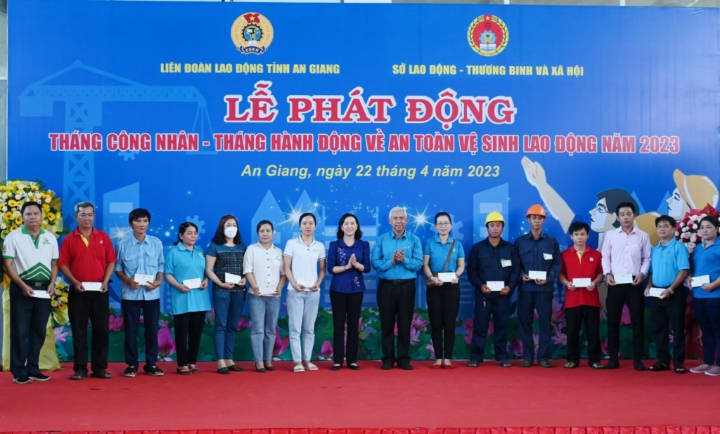 Một số giải pháp nâng cao hiệu quả hoạt động Tháng Công nhân hiện nay