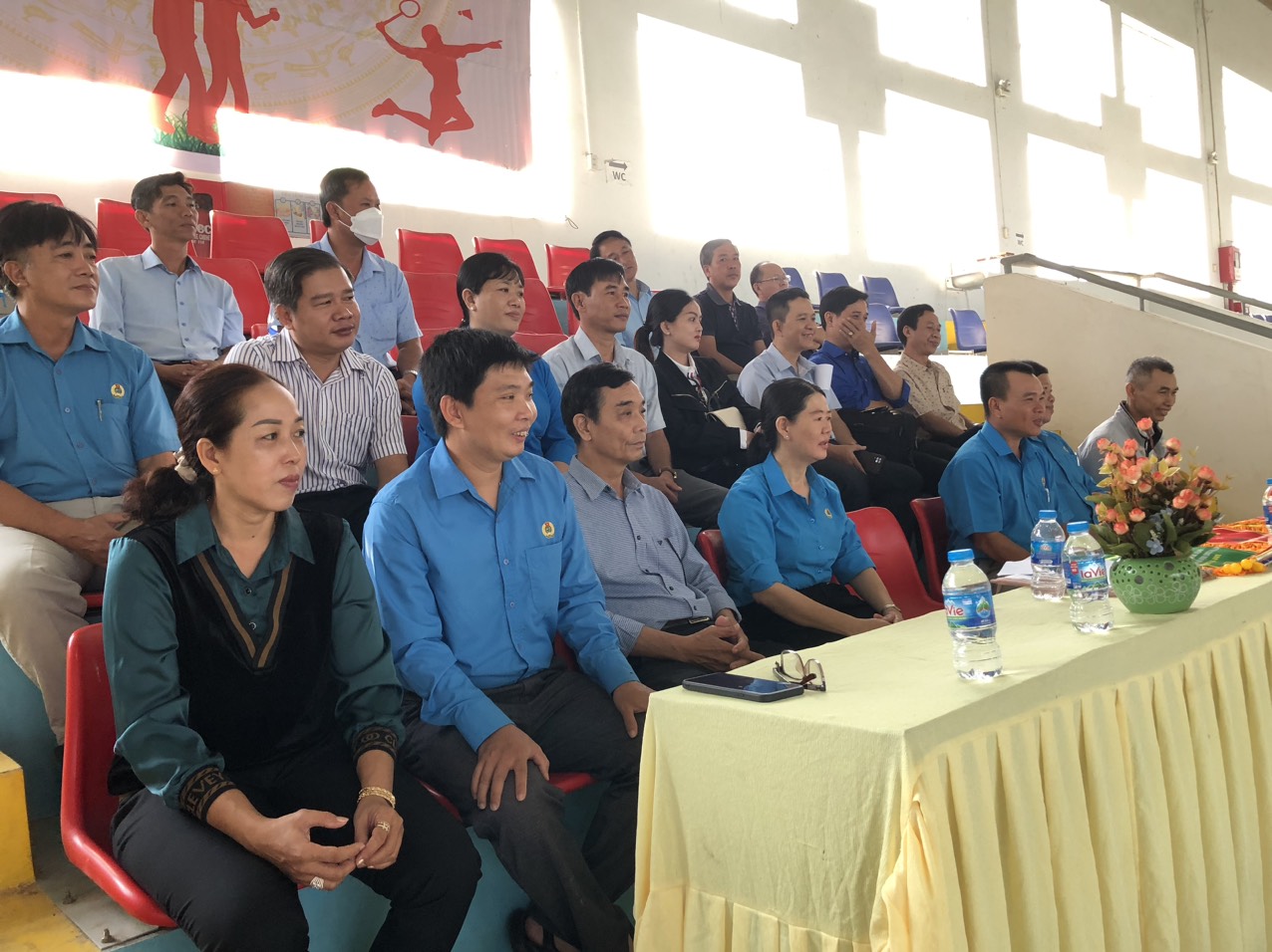 D:\D\CONG DOAN AN PHU 2023\6. ANH  VÀ BAN TIN CÔNG ĐOÀN\1. ANH  HOAT DONG CÔNG ĐOÀN\MUNG DANG - MUNG XUAN\z5097401512324_e0d65a2929dd89dae94ee8e2fc2abd19.jpg