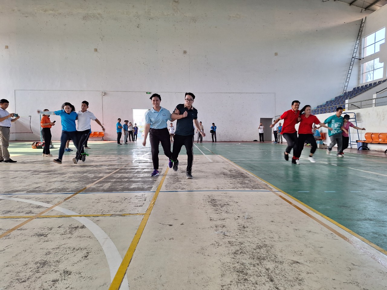 D:\D\CONG DOAN AN PHU 2023\6. ANH  VÀ BAN TIN CÔNG ĐOÀN\1. ANH  HOAT DONG CÔNG ĐOÀN\MUNG DANG - MUNG XUAN\NAM 2024\z5098326595721_387d77d3050c9c2cabcfa37e41640d4b.jpg