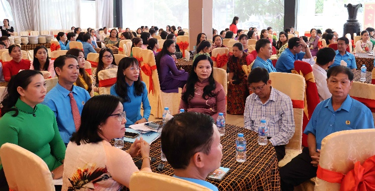 C:\Users\dangh\OneDrive\Documents\PNLX - 2.JPG