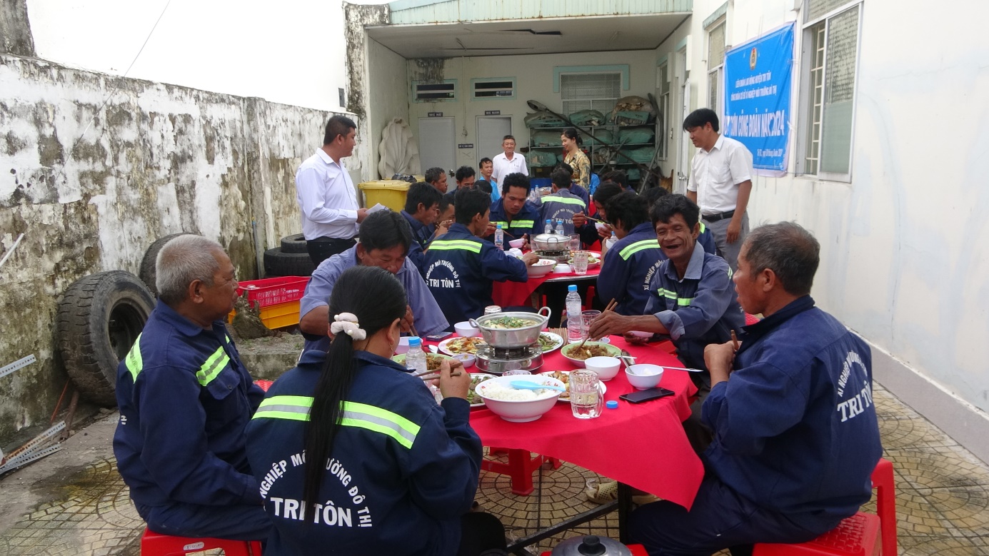 D:\chau phong\anh\8 2024\DSC03124.JPG