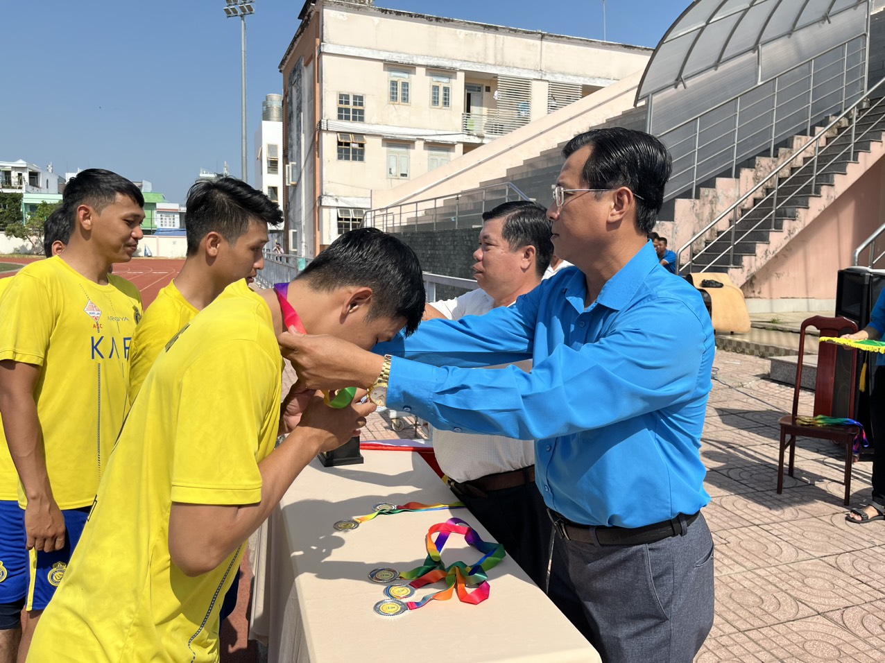 D:\CAM TU\TUYEN GIAO - NU CONG\D\ANH 2024\TET SUM VAY 2024\z5119260716021_016420c3104538ffa22bba12e18b9aa5.jpg