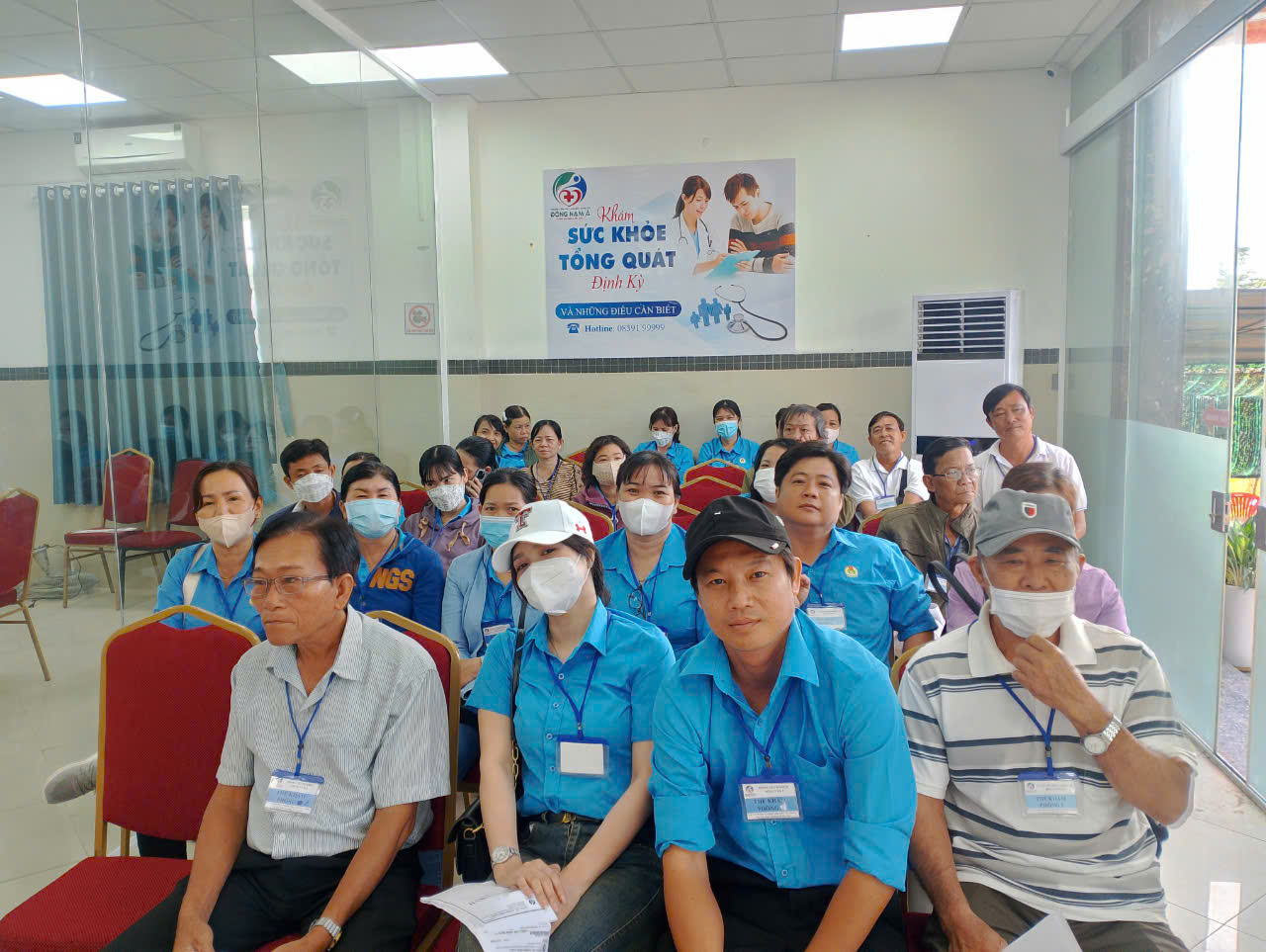 D:\0. Ban TG-NC\Tin - bai viet\Chau Phu\2025\2. Kham benh mien phi tai DNA\z6200821401478_8388fdcc7c5bdaf7890a2ba661d6cfd6.jpg