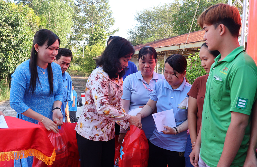 D:\0. Ban TG-NC\Luu anh cac Hoat dong\Thang CN 2025\My Hanh\TCN---6.jpg